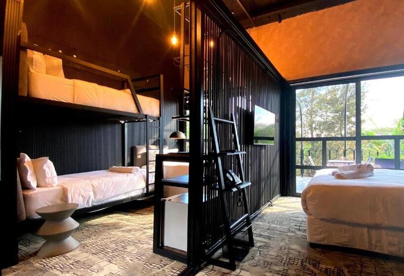 اتاق خانوادگی, Cargo88