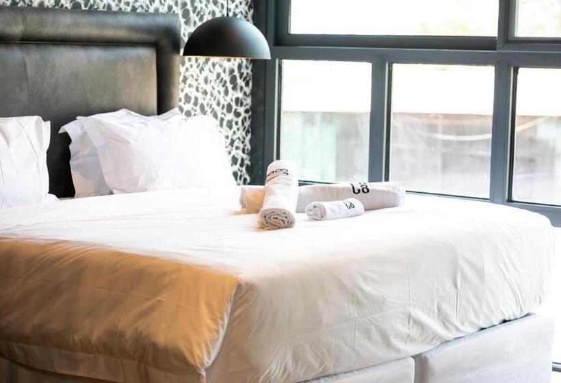 اتاق استاندارد با تخت بزرگ, Cargo88