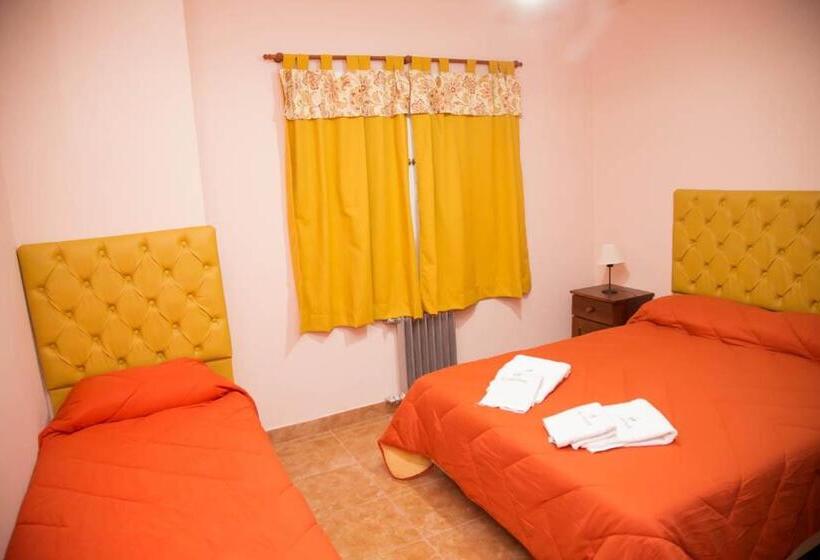 غرفة قياسية ثلاثية, El Libertador