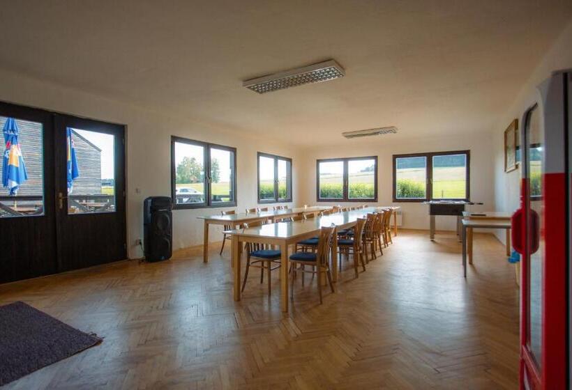 Четырехместный номер эконом класса с общей ванной комнатой, Resort Olšina