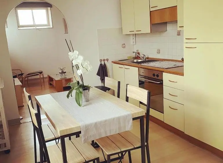 Huoneisto 1 Makuuhuone, Gîte Au Champagne Jean Milan