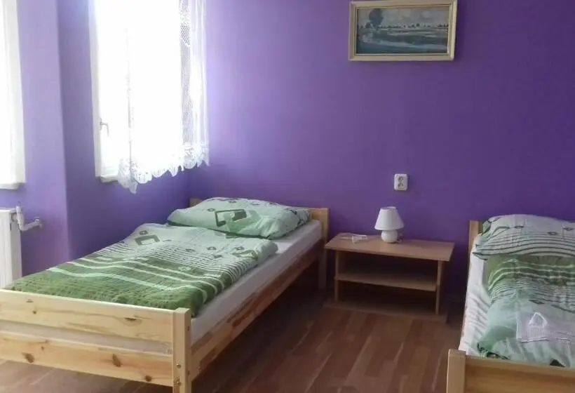 Huoneisto 1 Makuuhuone, Penzion Uran