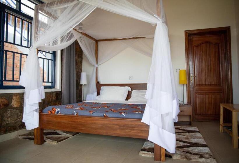 اتاق استاندارد یک نفره, Kay Sun