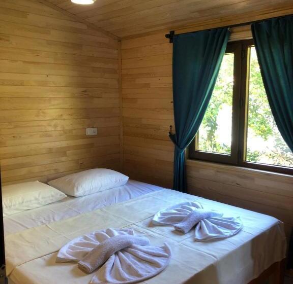 اتاق استاندارد چهار تخته, Cıralı Anka Apart Bungalov