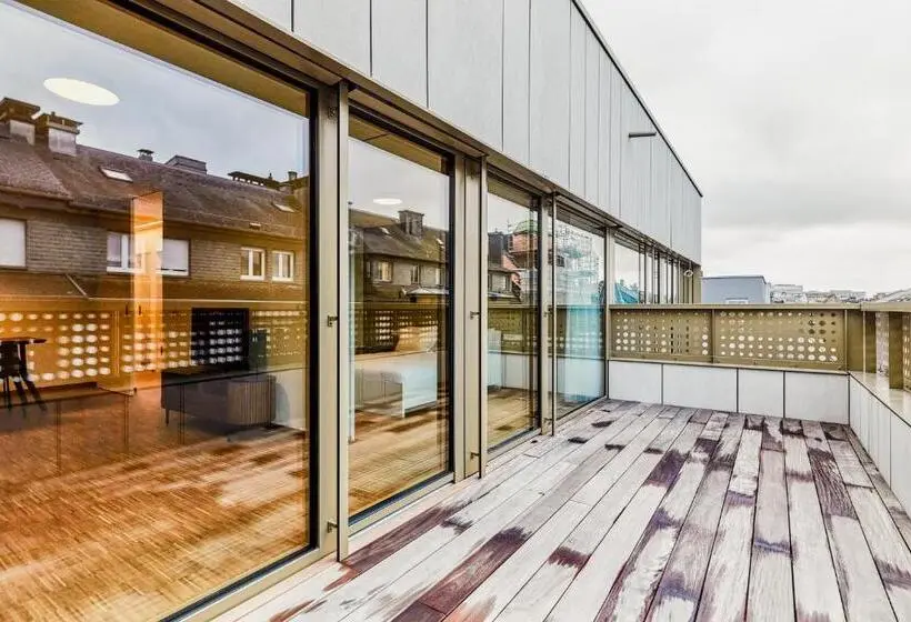 آپارتمان 1 خوابه با بالکن, Résidence Du Lys Perrin Apartments