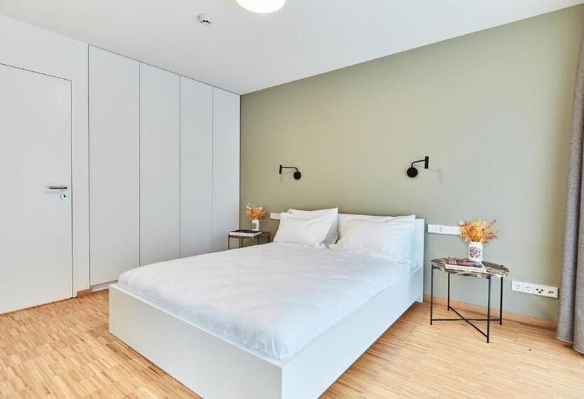 آپارتمان 1 خوابه با بالکن, Résidence Du Lys   Perrin Apartments