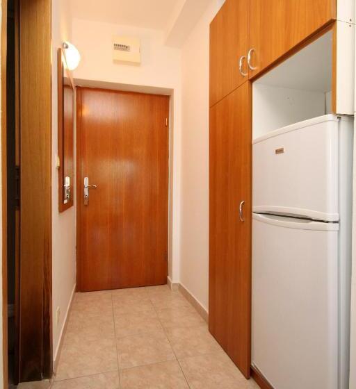 شقة غرفة نوم واحدة مزودة بتراس مطلة على البحر, Apartments & Room Eva Slano