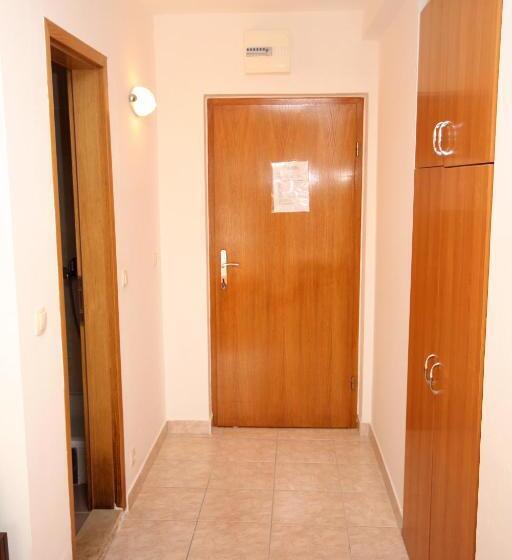 غرفة قياسية مطلّة علي البحر مزوَّدة بشُرفة, Apartments & Room Eva Slano