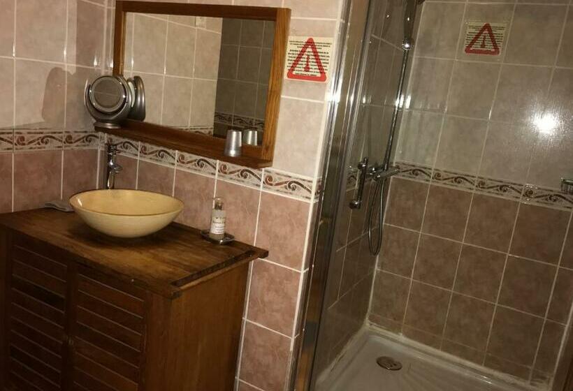 غرفة قياسية ثلاثية, Jasserie Les Airelles