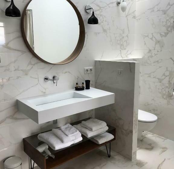 חדר סופריור, Les Lumières De Genève