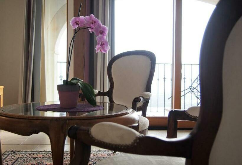 חדר סופריור, Les Lumières De Genève