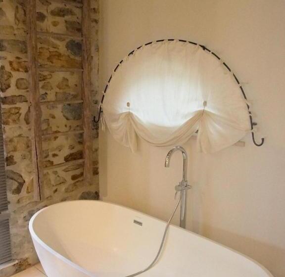 חדר דלוקס, Les Lumières De Genève