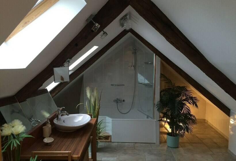 スタンダードトリプルルーム, Portail Haut