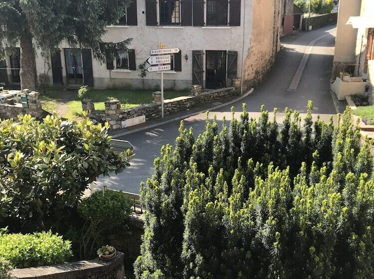 スタンダードルーム, Portail Haut