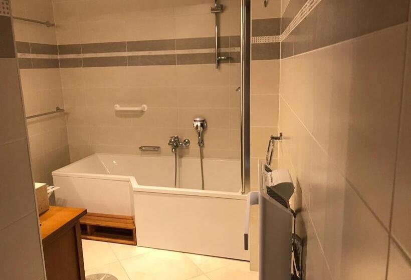 ファミリールーム, Portail Haut