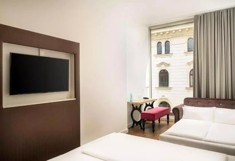 اتاق استاندارد چهار تخته, Elaya Leipzig City Center
