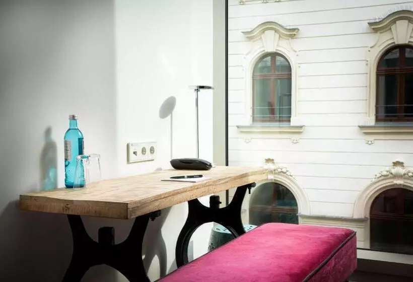 اتاق استاندارد چهار تخته, Elaya Leipzig City Center