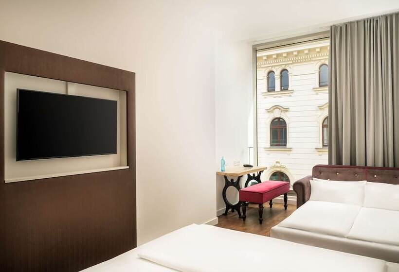 Четырехместный Номер Стандарт, Elaya Leipzig City Center