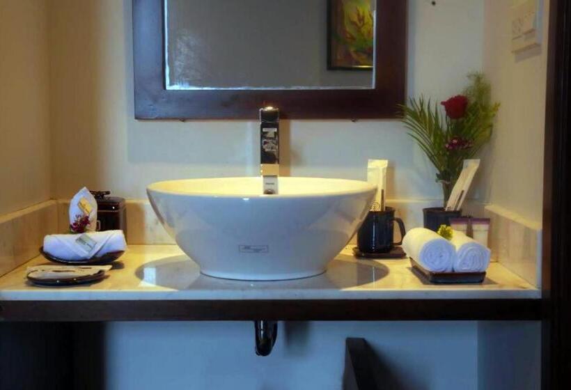 Standard Connecting Room