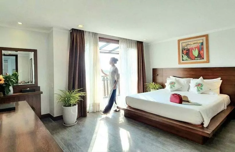 Deluxe room with river view