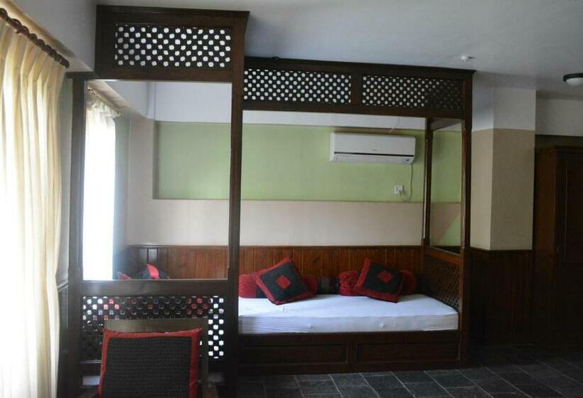 اتاق لوکس خانوادگی, Bhaktapur Paradise