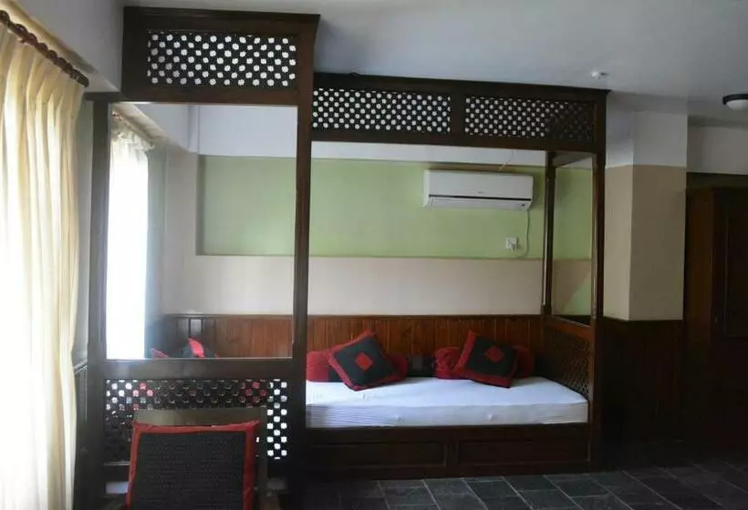 اتاق لوکس خانوادگی, Bhaktapur Paradise