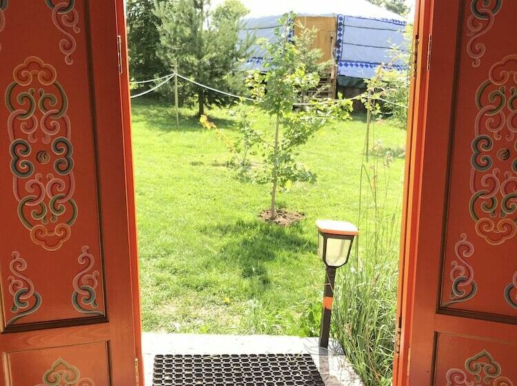 كوخ قياسي, Eco Yourte Les Airelles