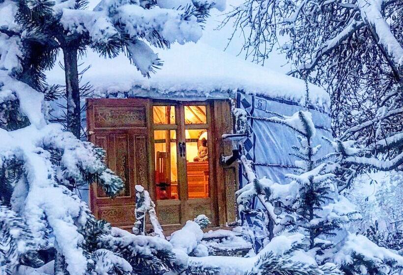 كوخ سوبيريور, Eco Yourte Les Airelles