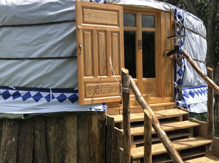 كوخ سوبيريور, Eco Yourte Les Airelles