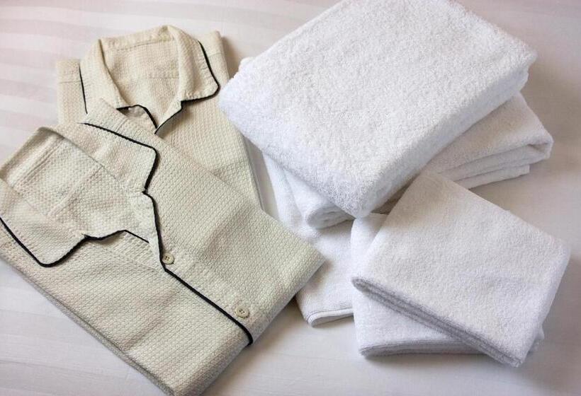 Camera Basic Letto Matrimoniale, Green City