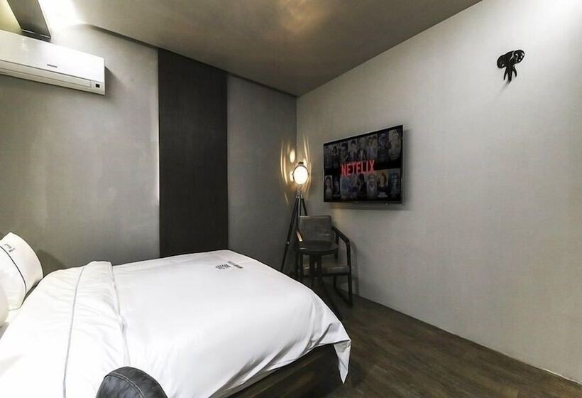 豪华房间, Jeonju Neue