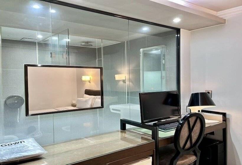 豪华房间, Jeonju Neue