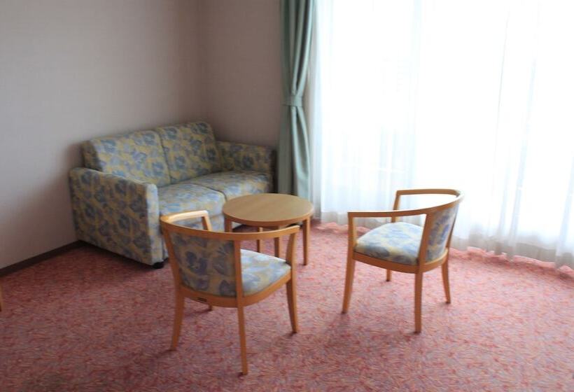 Номер Deluxe, Lavenir