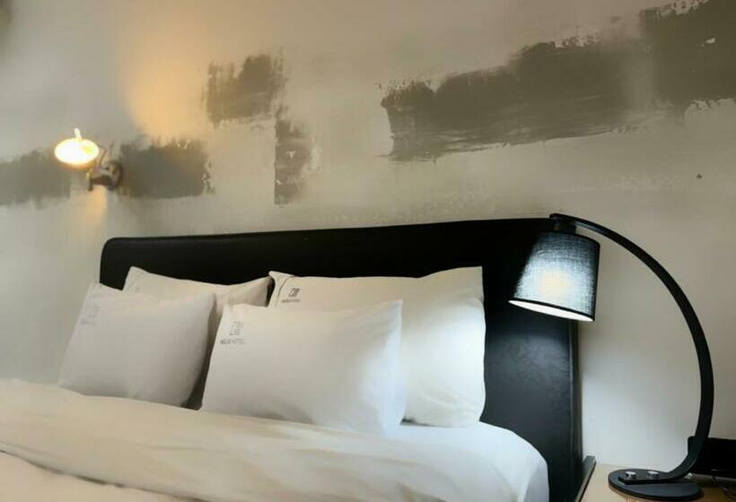 豪华房间, Jeonju Neue