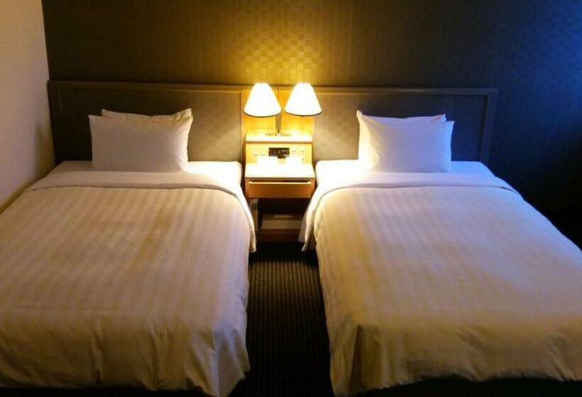 Номер Deluxe, Rembrandt Hotel Tokyo Machida