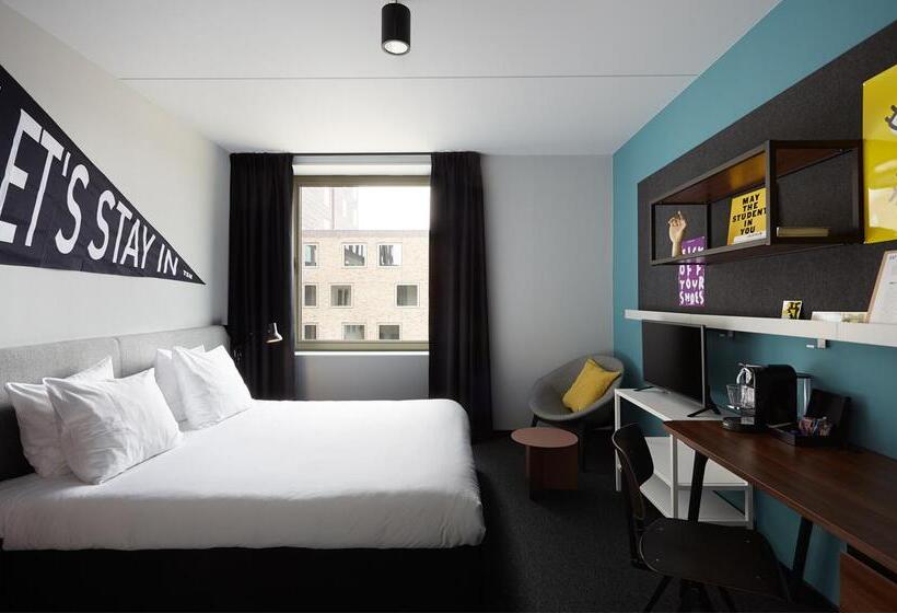 اتاق لوکس با تخت بزرگ, The Social Hub Groningen