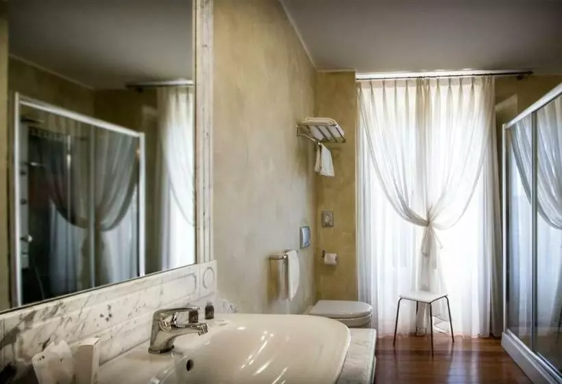 スイート, Villa Borghi