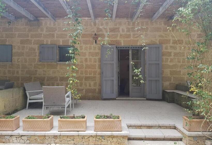 スーペリアトリプルルーム, Masseria Relais Santa Teresa