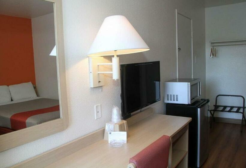 Четырехместный Номер Deluxe, Motel 6 Lufkin, Tx