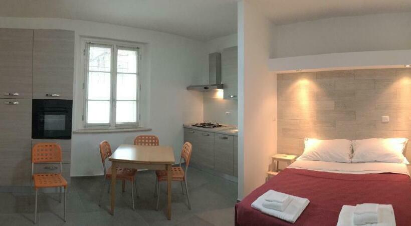 غرفة سوبيريور, House Sabbioneta