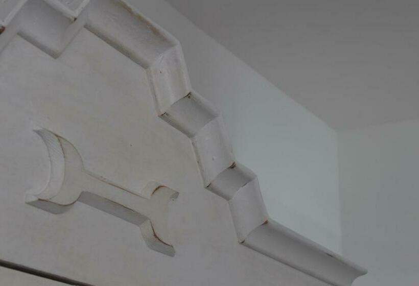 غرفة سوبيريور, House Sabbioneta