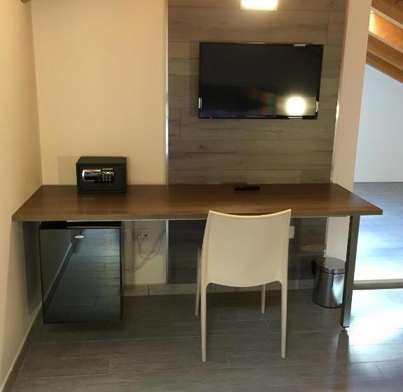 غرفة إقتصادية, House Sabbioneta