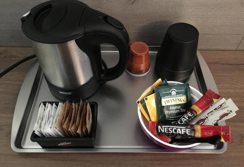 غرفة قياسية, House Sabbioneta