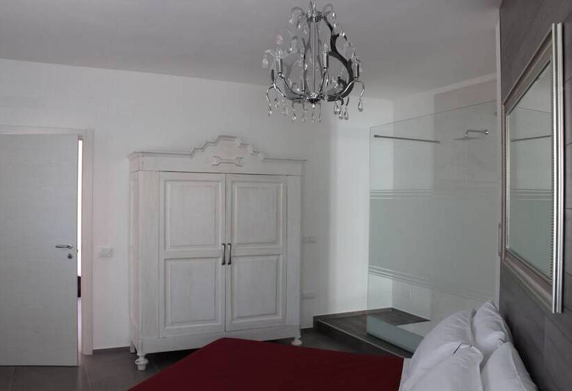 غرفة سوبيريور, House Sabbioneta