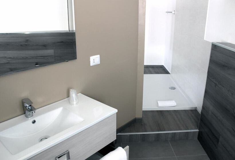 غرفة سوبيريور, House Sabbioneta