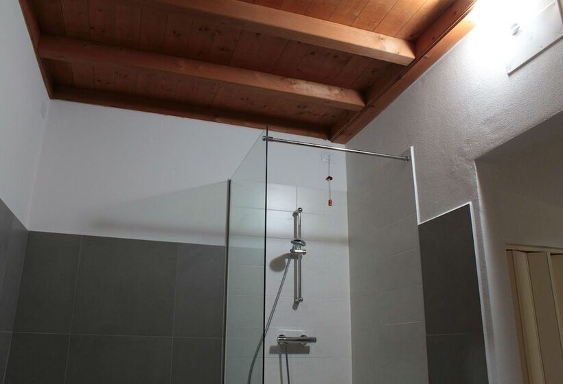 غرفة سوبيريور, House Sabbioneta