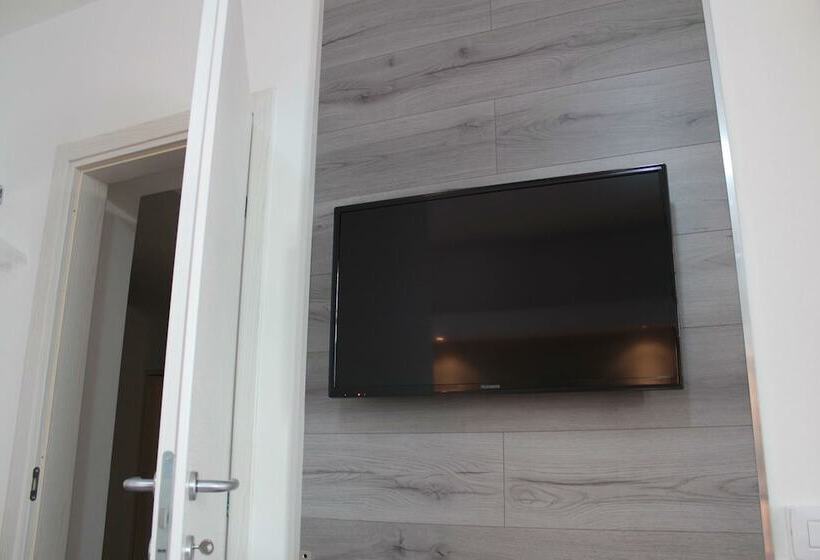 غرفة سوبيريور, House Sabbioneta