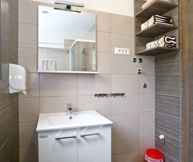 침실 2개 디럭스 아파트, Sunadria Apartments