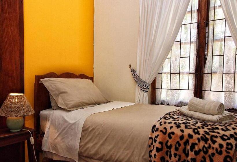 패밀리 스위트, Zoete Inval