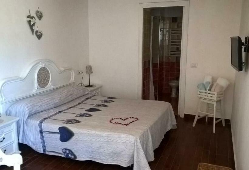 اتاق استاندارد با تخت بزرگ, B&b Pompeilog